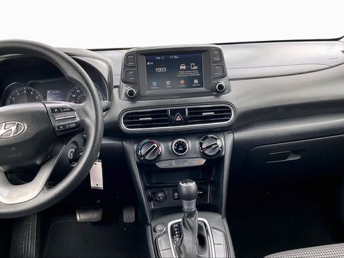Used 2019 Hyundai Kona SE image 7
