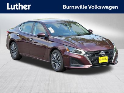 Used 2023 Nissan Altima 2.5 SV