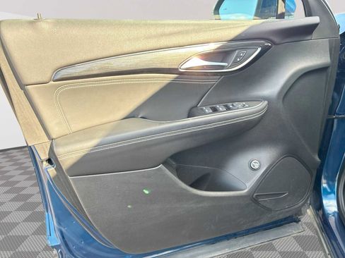 Used 2023 Buick Envision Preferred image 21