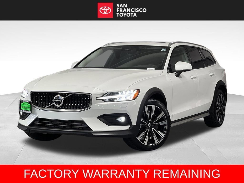 Used 2026 Volvo V60 B5 Cross Country Ultra w/ Climate Package AWD/4WD 360° Tour