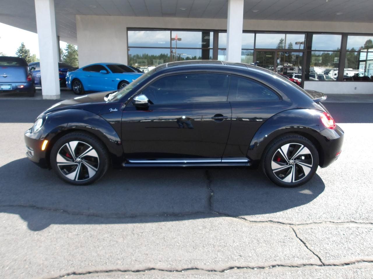 Used 2013 Volkswagen Beetle Turbo FWD image 2