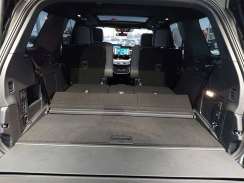 New 2025 Ford Expedition Platinum w/ Stealth Performance Package image 28