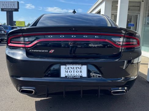 Used 2021 Dodge Charger SXT w/ Driver Convenience Group AWD/4WD image 4