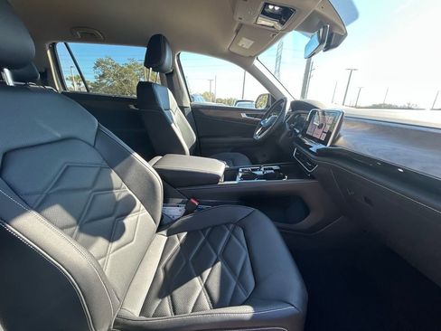 New 2026 Volkswagen Atlas SE FWD image 33