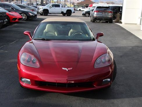 Used 2006 Chevrolet Corvette Convertible w/ Preferred Equipment Group image 5