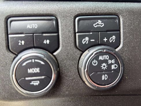 Used 2023 Chevrolet Silverado 1500 RST AWD/4WD image 11