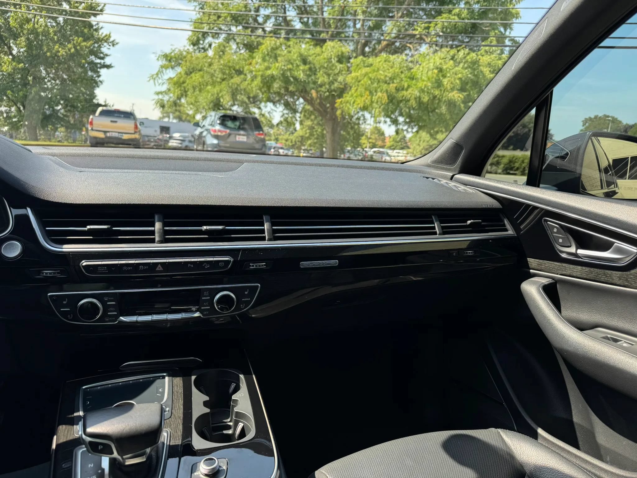 Used 2018 Audi Q7 3.0T Prestige AWD/4WD image 17