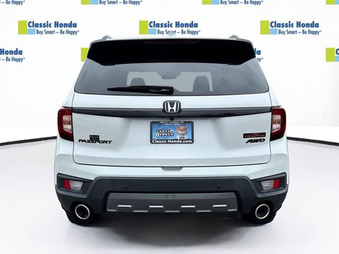 Certified 2024 Honda Passport TrailSport image 7