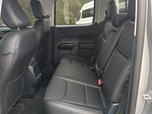 Certified 2024 Ford Maverick Lariat w/ Black Appearance Package image 12