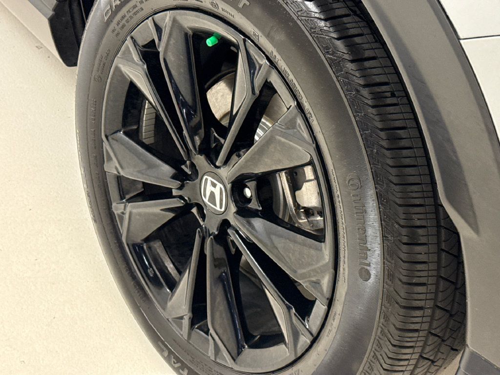 Used 2025 Honda CR-V Sport Touring image 11