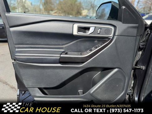 Used 2020 Ford Explorer XLT w/ Equipment Group 202A image 14