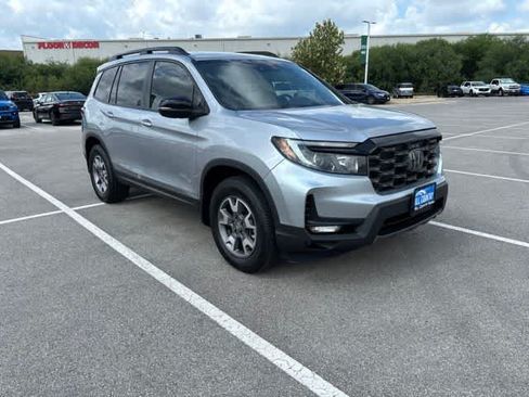 Used 2023 Honda Passport TrailSport image 7