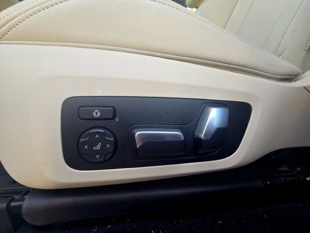 Used 2019 BMW X3 sDrive30i w/ Convenience Package RWD image 19