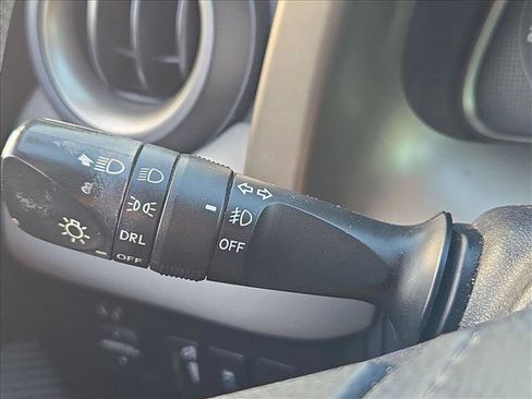 Used 2015 Toyota RAV4 XLE FWD image 15