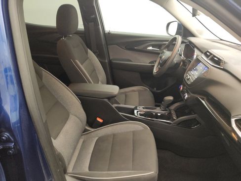 Used 2022 Chevrolet TrailBlazer LT FWD image 21
