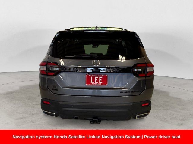 Used 2025 Honda Pilot Black Edition image 5