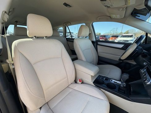 Used 2019 Subaru Outback 2.5i image 30