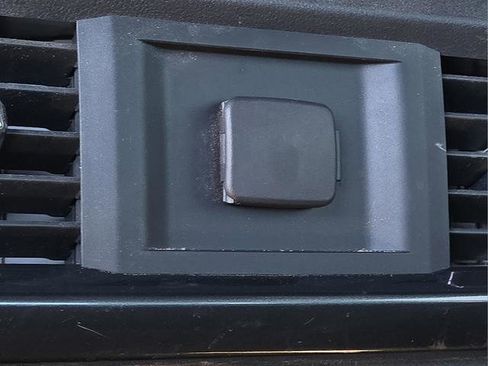 Used 2022 Ford F150 XLT w/ Equipment Group 302A High image 17