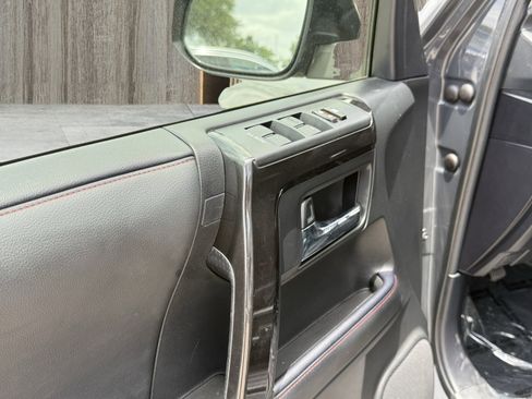 Used 2024 Toyota 4Runner TRD Off-Road image 24