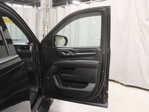 Used 2022 GMC Yukon Denali AWD/4WD image 32