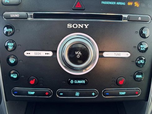 Used 2017 Ford Explorer Sport image 19