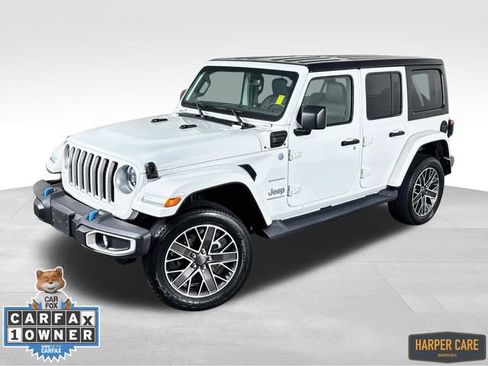 Used 2023 Jeep Wrangler Unlimited Sahara w/ Cold Weather Group AWD/4WD image 1