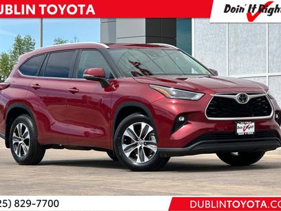 Used 2023 Toyota Highlander XLE