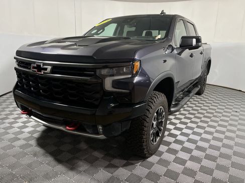 Used 2024 Chevrolet Silverado 1500 ZR2 w/ Technology Package AWD/4WD image 4
