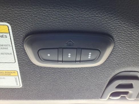 Used 2023 Jeep Gladiator Willys image 28