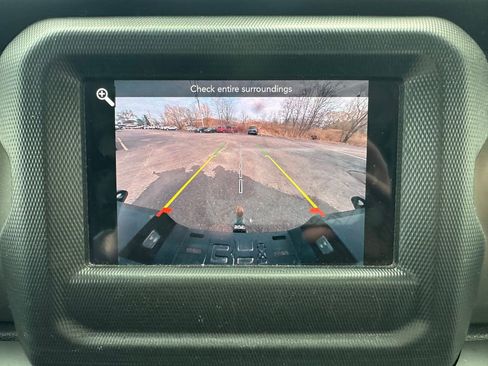 Used 2021 Jeep Gladiator Sport image 6