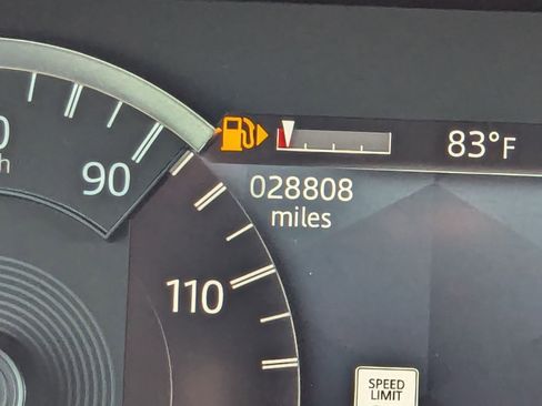 Used 2023 Land Rover Discovery S R-Dynamic image 22