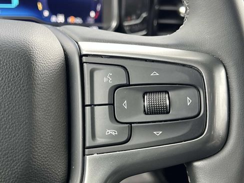 Used 2023 Chevrolet Silverado 1500 LT AWD/4WD image 21