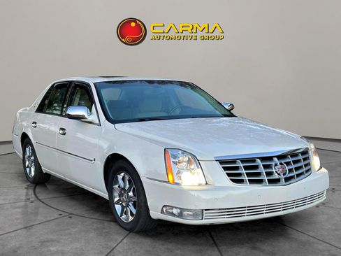 Used 2011 Cadillac DTS Luxury image 11