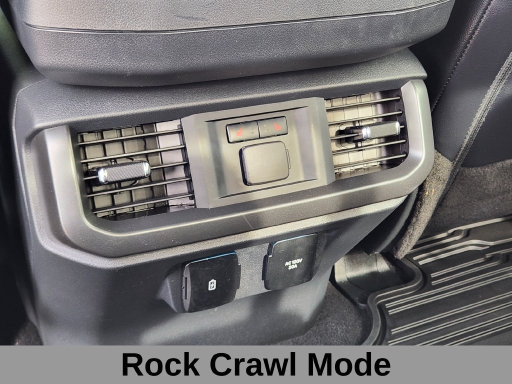 Used 2025 Ford F150 Lariat w/ Equipment Group 502A High AWD/4WD image 15