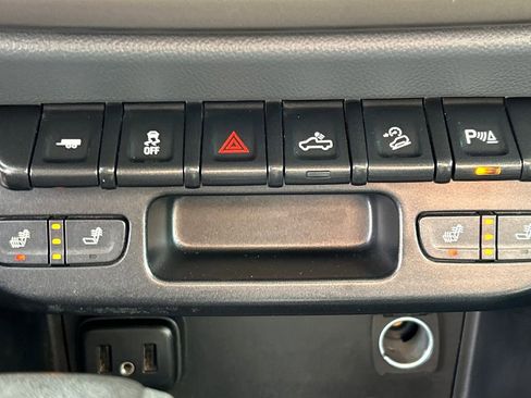 Used 2019 Chevrolet Colorado Z71 image 34