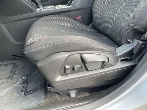 Used 2017 GMC Terrain SLE FWD image 4