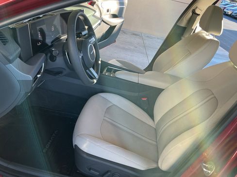 Certified 2025 Hyundai Sonata SEL image 11