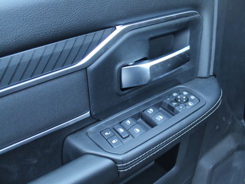 Used 2025 RAM 2500 Big Horn image 6