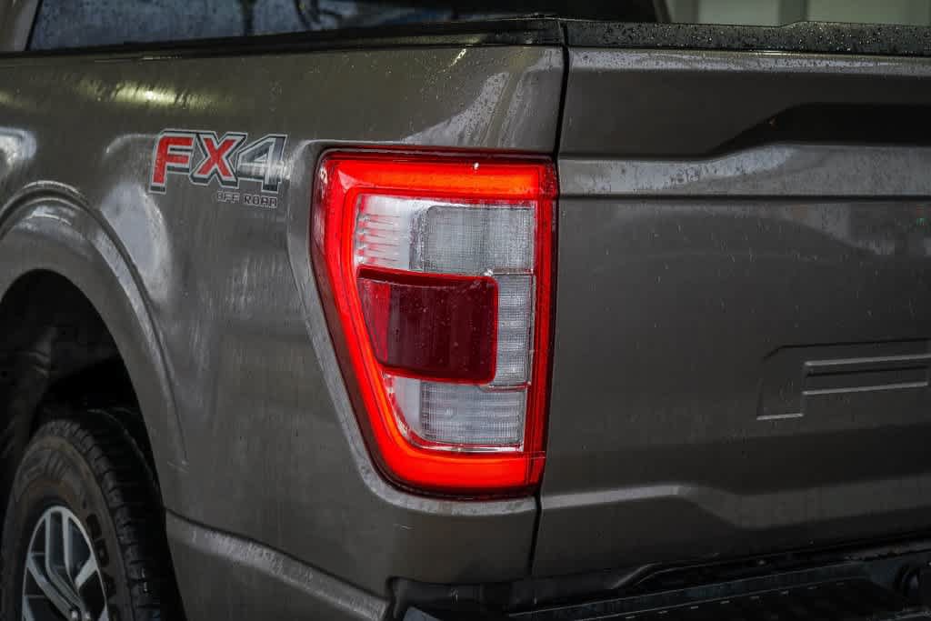 Used 2022 Ford F150 Lariat w/ Max Trailer Tow Package AWD/4WD image 9