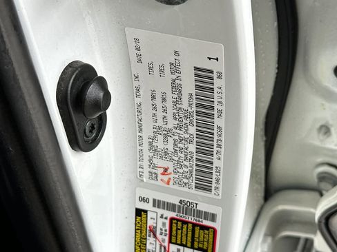 Used 2018 Toyota Tacoma TRD Pro image 33