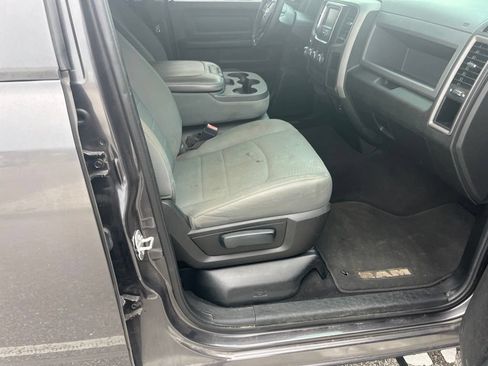 Used 2016 RAM 1500 Express RWD image 5