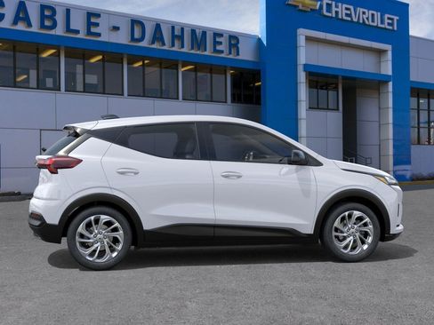New 2027 Chevrolet Bolt LT w/ Comfort Package FWD image 19