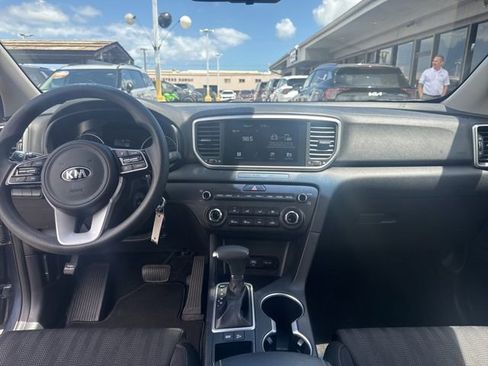 Used 2022 Kia Sportage LX FWD image 17