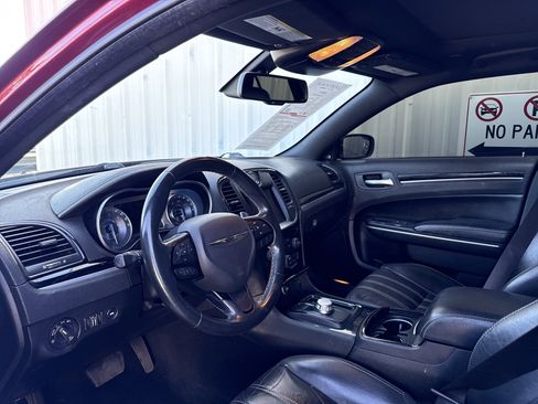 Used 2021 Chrysler 300 S image 12