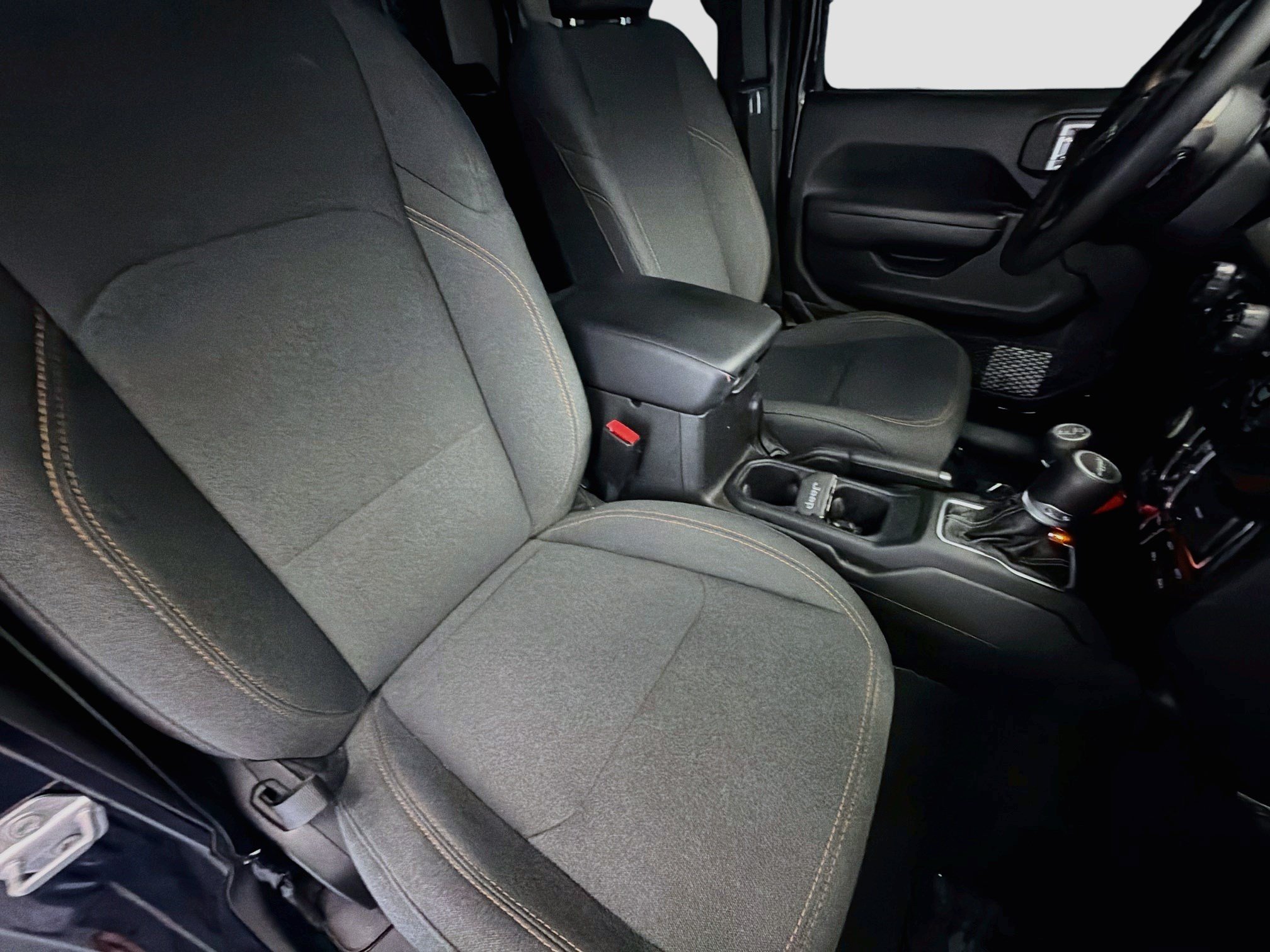 Used 2024 Jeep Gladiator Sport AWD/4WD image 15