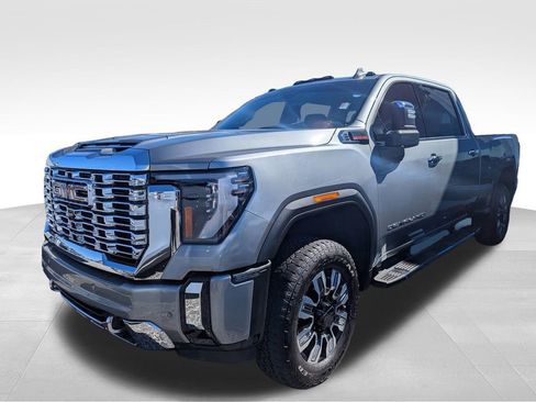 Certified 2024 GMC Sierra 3500 Denali w/ Denali Reserve Package image 10