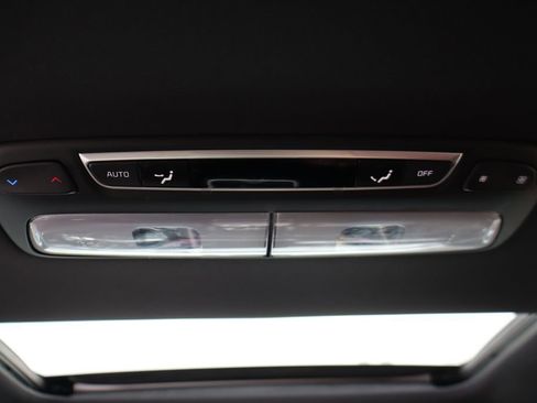 Used 2024 Kia Telluride EX w/ EX Captain's Chair Package image 45