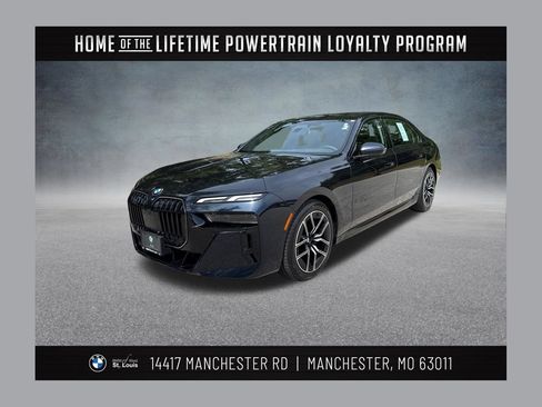 Used 2024 BMW 740i xDrive AWD/4WD image 1