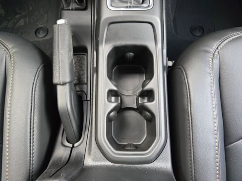 New 2026 Jeep Gladiator Sahara image 12