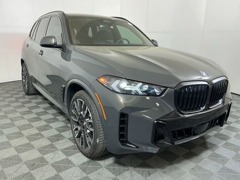 New 2026 BMW X5 xDrive50e AWD/4WD image 4